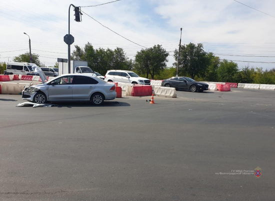В ДТП в Волжском пострадали четыре человека